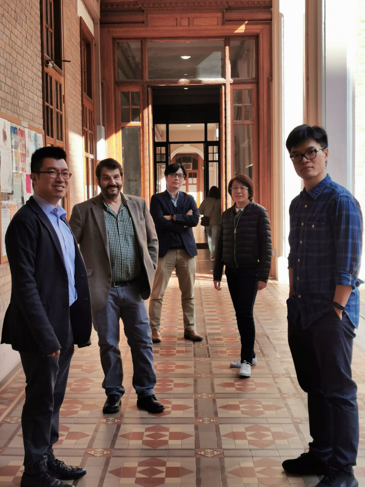 [Left to Right] Professor Anderson Shum, Professor David Weitz, Dr. Paddy Chan, Professor Barbara Chan and Professor Kenneth Wong are key leaders of the research programmes in the Centre.
